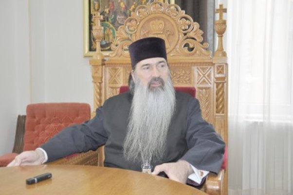 IPS Teodosie, la Dervent: Procesiune la Izvorul tămăduitor